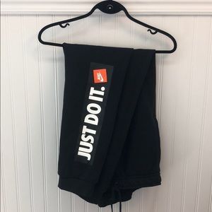 Men’s Nike just do it sweatpants